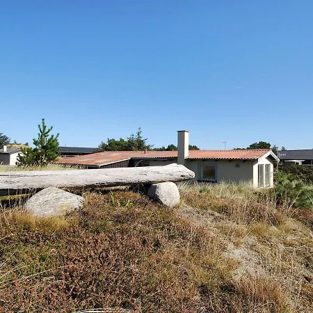 Holiday home Suki - 650m From The Sea In Nw Jutland By Interhome