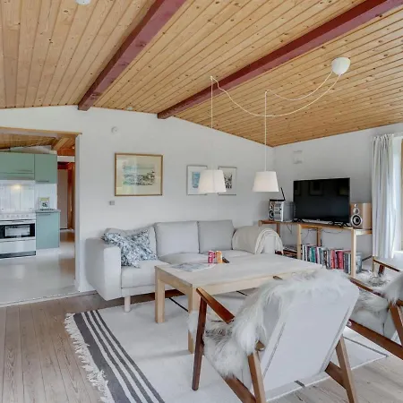 Suki - 650m From The Sea In Nw Jutland By Interhome Holiday home