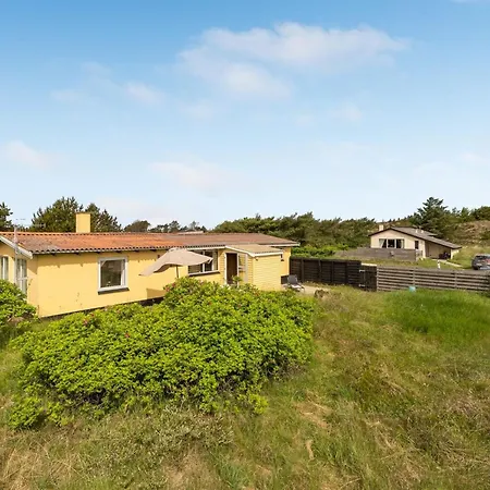 Suki - 650m From The Sea By Interhome *